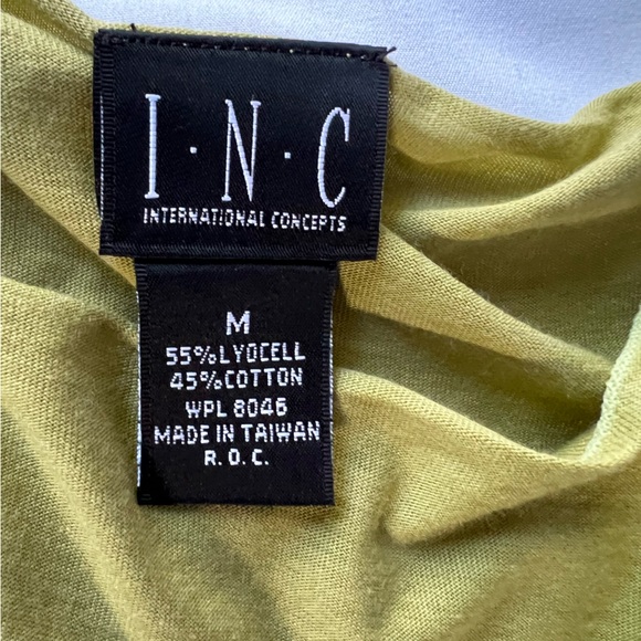 Women’s I.N.C. Green top-layered look short sleeve - Picture 3 of 4